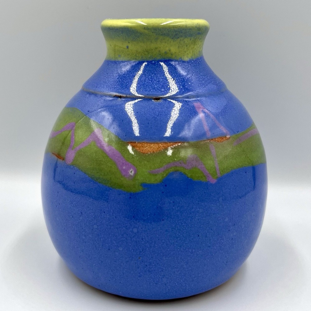 Studio Pottery Bud Vase 4.5" Blue Yellow Red Stone Layer‎ Glaze, Artist Signed - Picture 3 of 7